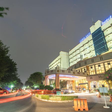Sunlake Waterfront Resort & Convention Джакарта Экстерьер фото