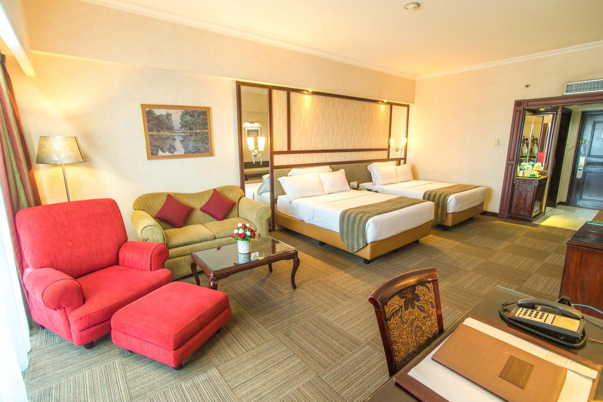 Sunlake Waterfront Resort & Convention Джакарта Экстерьер фото