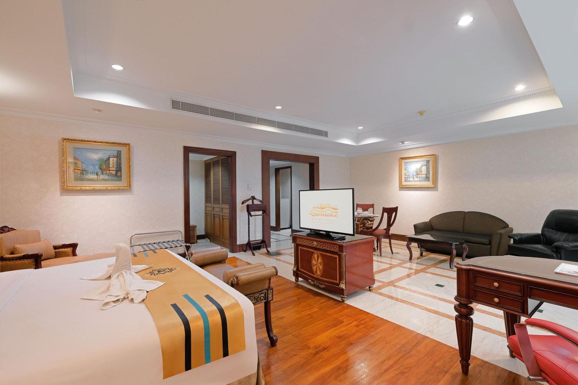 Sunlake Waterfront Resort & Convention Джакарта Экстерьер фото